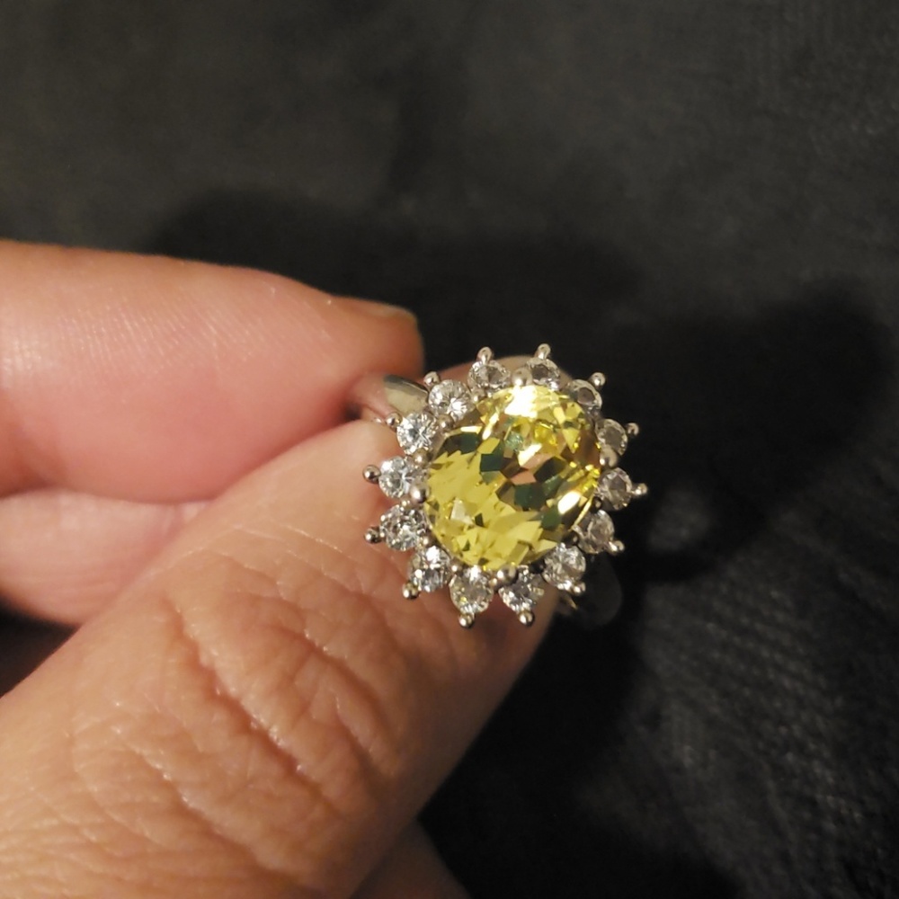 Yellow stone ring - Picture 2 of 6